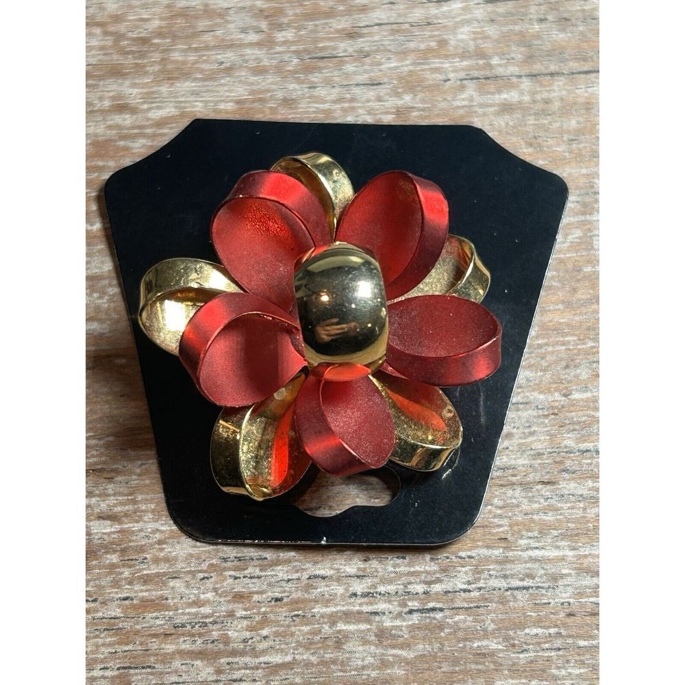 Flower Bow Brooch Pin Red Gold tone‎ Vintage Style Elegant Unique